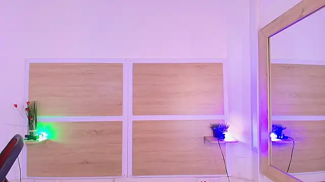  nickypurple  online show from 6, 3, 2026