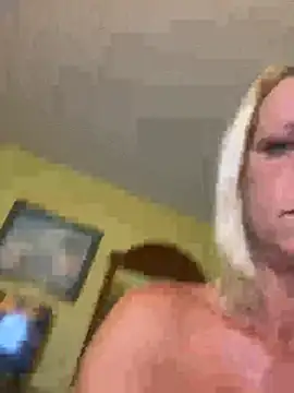 TiffaneyLove online show from 21, 7, 2026