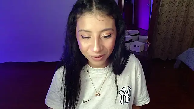 Snapshot of _holy_1 chatting on 23, 11, 2025 holy 1 online show from 23, 11, 2025