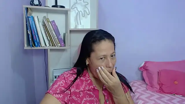 mature martina online show from 27, 10, 2025