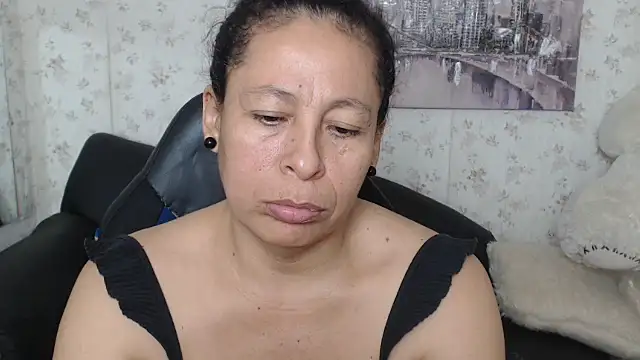 mature martina online show from 9, 6, 2026