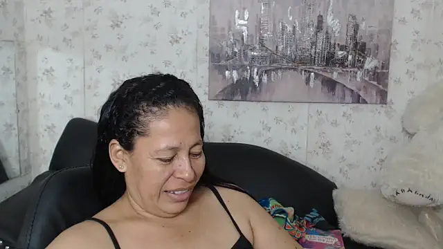 mature martina online show from 11, 6, 2026
