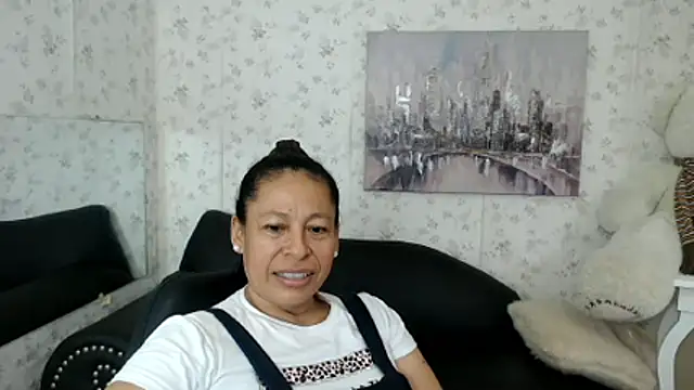 mature martina online show from 12, 6, 2026