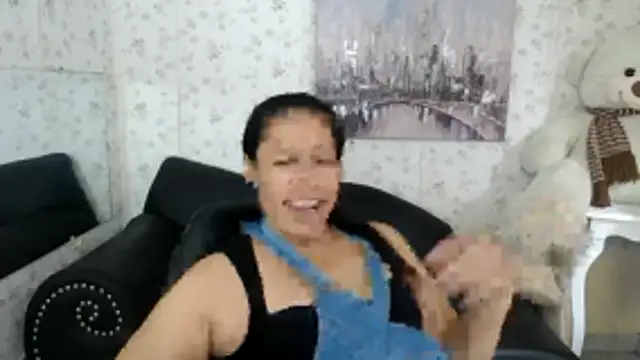 mature martina online show from 15, 6, 2026