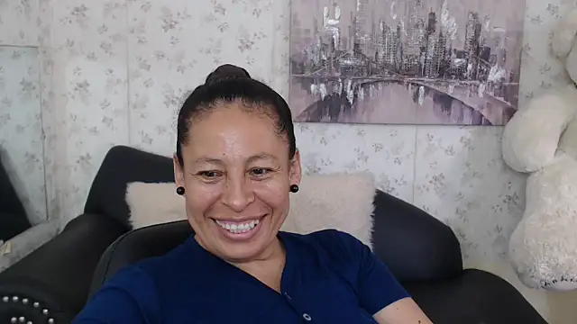 mature martina online show from 20, 6, 2026