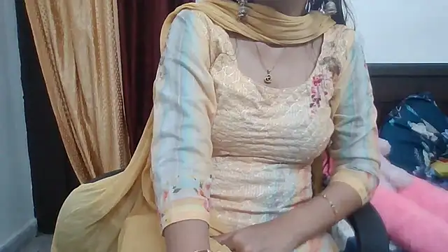 Sexy iknoor online show from 26, 7, 2026