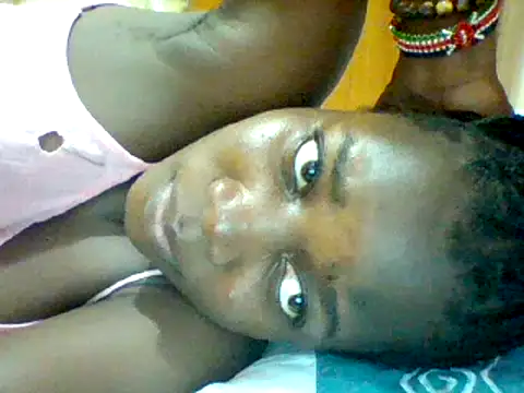 Snapshot of Alessandrajenna chatting on 4, 3, 2025 Alessandrajenna online show from 4, 3, 2025