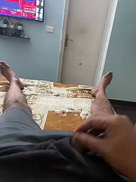 yourheroforfun online show from 7, 5, 2026