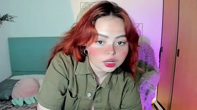 Snapshot of damn_that_booty chatting on 23, 11, 2025 damn that booty online show from 23, 11, 2025