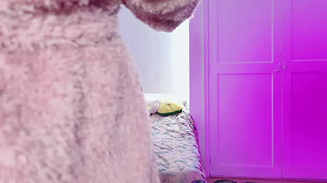 damn that booty online show from 7, 8, 2026