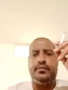 Snapshot of bink1982 chatting on 5, 1, 2026 bink1982 online show from 5, 1, 2026