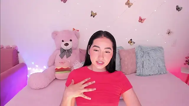 Snapshot of Zara_uwu_ chatting on 23, 4, 2026 Zara uwu online show from 23, 4, 2026