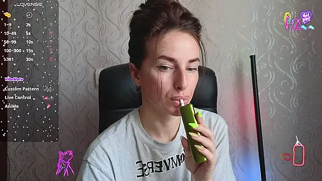 xx adrihanna xx online show from 4, 6, 2026