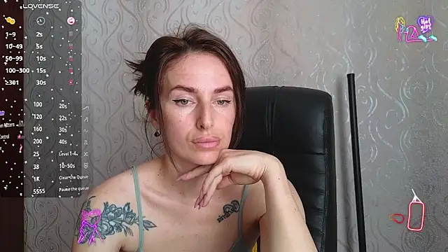 xx adrihanna xx online show from 10, 6, 2026