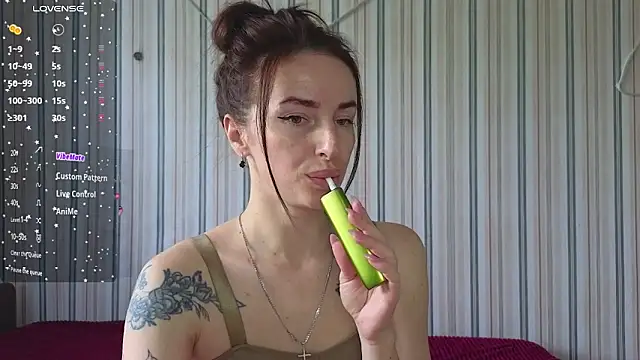 xx adrihanna xx online show from 17, 6, 2026