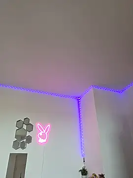 Ladykimberly XOXO online show from 8, 6, 2026