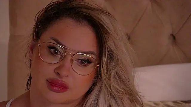 Denisse Perry online show from 18, 7, 2026