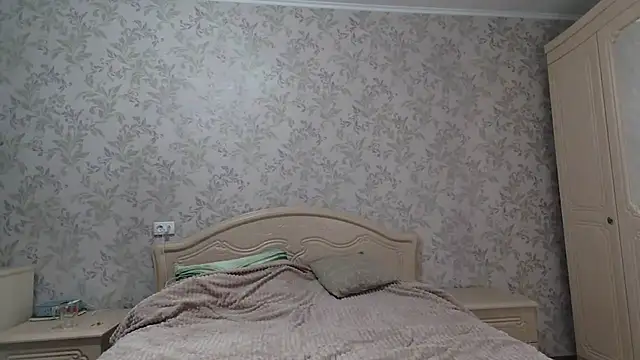 Alexandra Meow online show from 2, 3, 2025