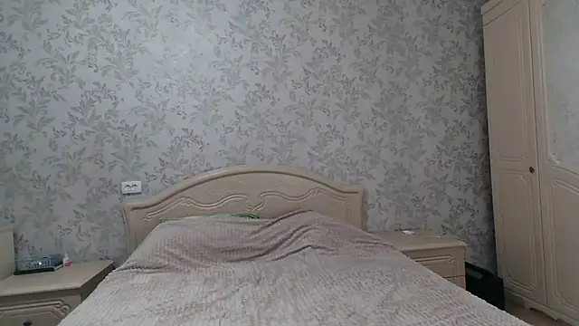 Alexandra Meow online show from 8, 3, 2025