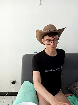 Snapshot of Norehg chatting on 2, 2, 2025 Norehg online show from 2, 2, 2025