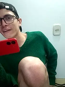 Snapshot of Norehg chatting on 17, 3, 2025 Norehg online show from 17, 3, 2025