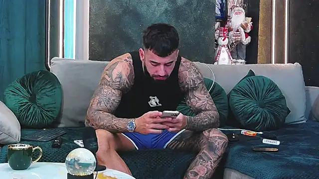 masterkingofmusclee online show from 5, 12, 2024