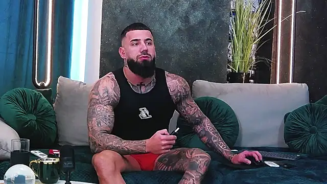 masterkingofmusclee online show from 28, 1, 2025