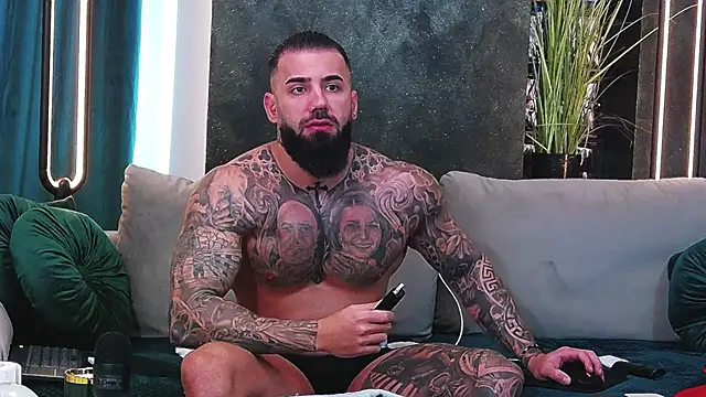 masterkingofmusclee online show from 30, 1, 2025