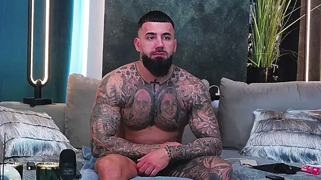 masterkingofmusclee online show from 13, 2, 2025