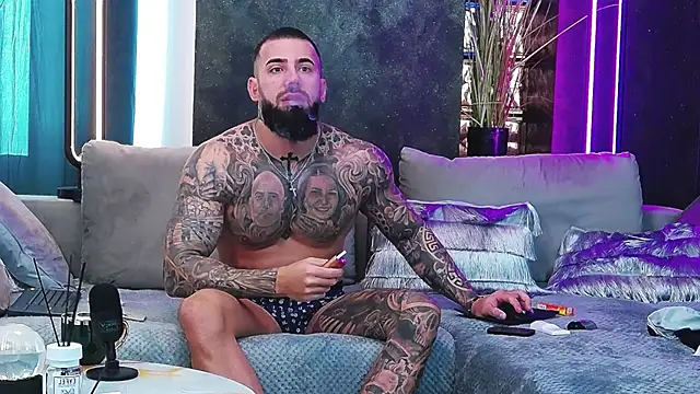 masterkingofmusclee online show from 25, 2, 2025