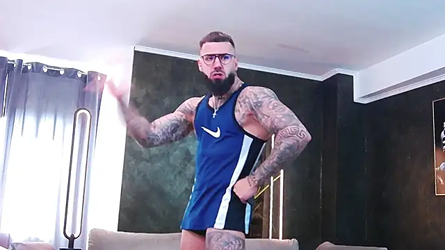 masterkingofmusclee online show from 10, 3, 2025