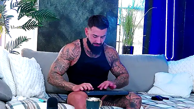 masterkingofmusclee online show from 24, 9, 2025