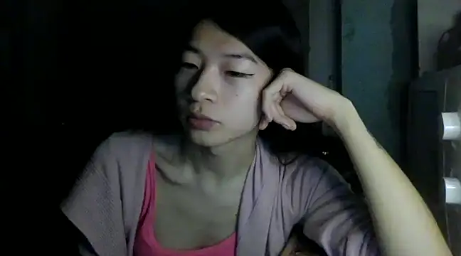 CarlyJoy online show from 1, 2, 2025