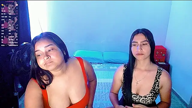 Snapshot of violeta_rous chatting on 27, 10, 2025 violeta rous online show from 27, 10, 2025