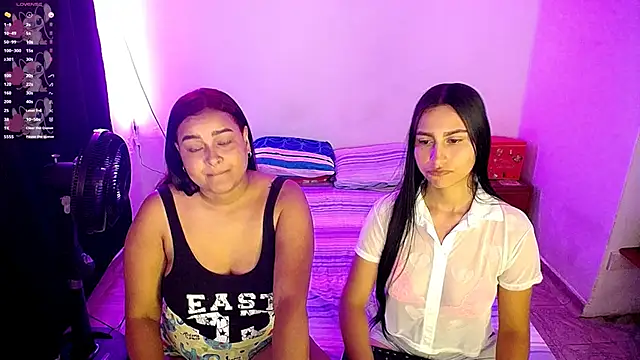 Snapshot of violeta_rous chatting on 7, 11, 2025 violeta rous online show from 7, 11, 2025