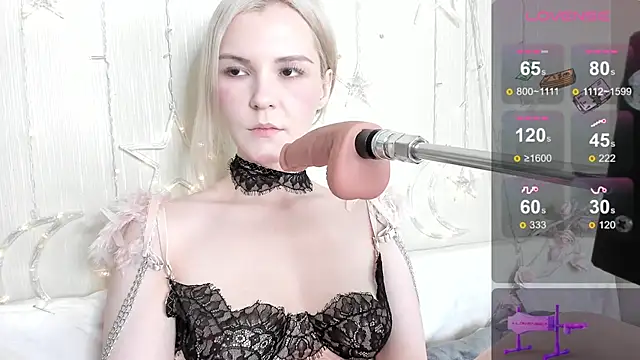 Kaya Devis online show from 30, 4, 2026