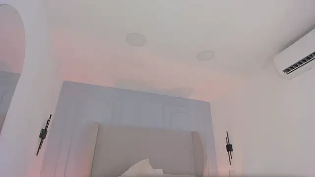 chloe d online show from 13, 6, 2026