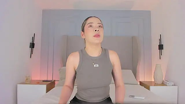 chloe d online show from 15, 6, 2026