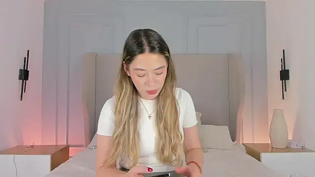 chloe d online show from 16, 6, 2026