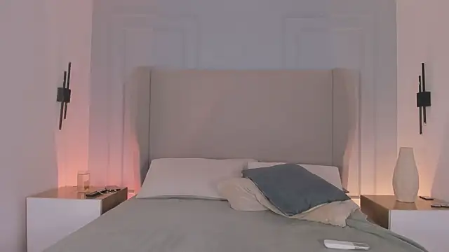 chloe d online show from 25, 7, 2026