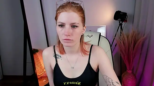 Snapshot of Mira__Blush chatting on 29, 12, 2024 Mira  Blush online show from 29, 12, 2024