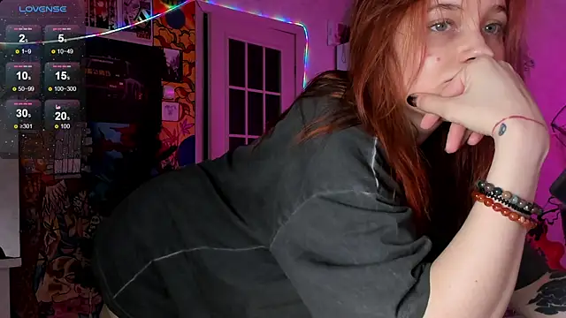 Sunny Mouse  online show from 23, 12, 2024