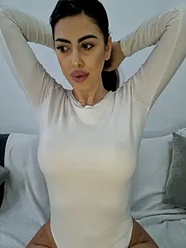 Snapshot of Flower_Pow3r chatting on 1, 3, 2025 Flower Pow3r online show from 1, 3, 2025