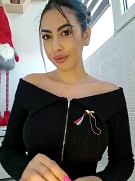 Snapshot of Flower_Pow3r chatting on 5, 3, 2025 Flower Pow3r online show from 5, 3, 2025