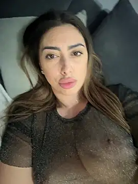 Snapshot of Flower_Pow3r chatting on 6, 3, 2025 Flower Pow3r online show from 6, 3, 2025