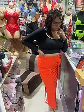 ROSALIALUCY online show from 14, 1, 2025