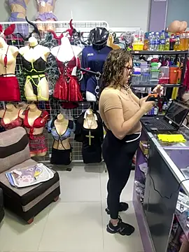 ROSALIALUCY online show from 3, 5, 2026
