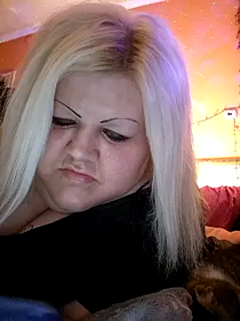 ducicsajsziii online show from 5, 3, 2025