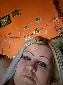 Snapshot of ducicsajsziii chatting on 18, 11, 2025 ducicsajsziii online show from 18, 11, 2025