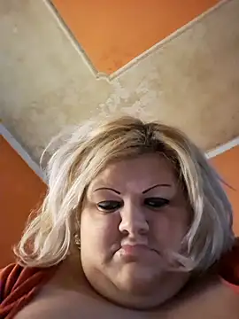 Snapshot of ducicsajsziii chatting on 18, 12, 2025 ducicsajsziii online show from 18, 12, 2025